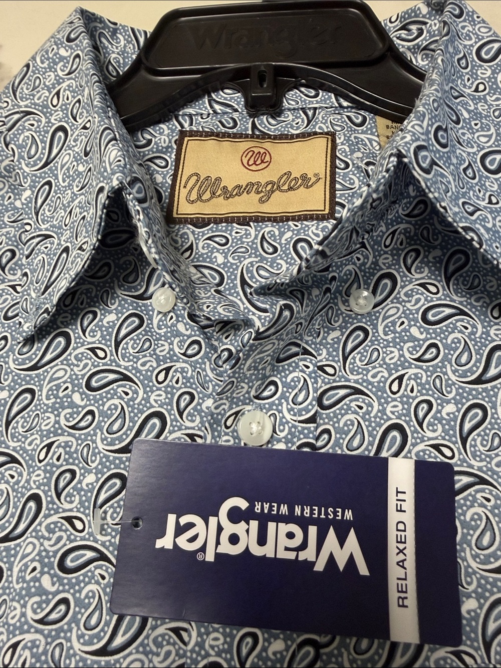 Wrangler Men’s Blue Paisley Button-Down Shirt Western Wear!!! fits Like XL.